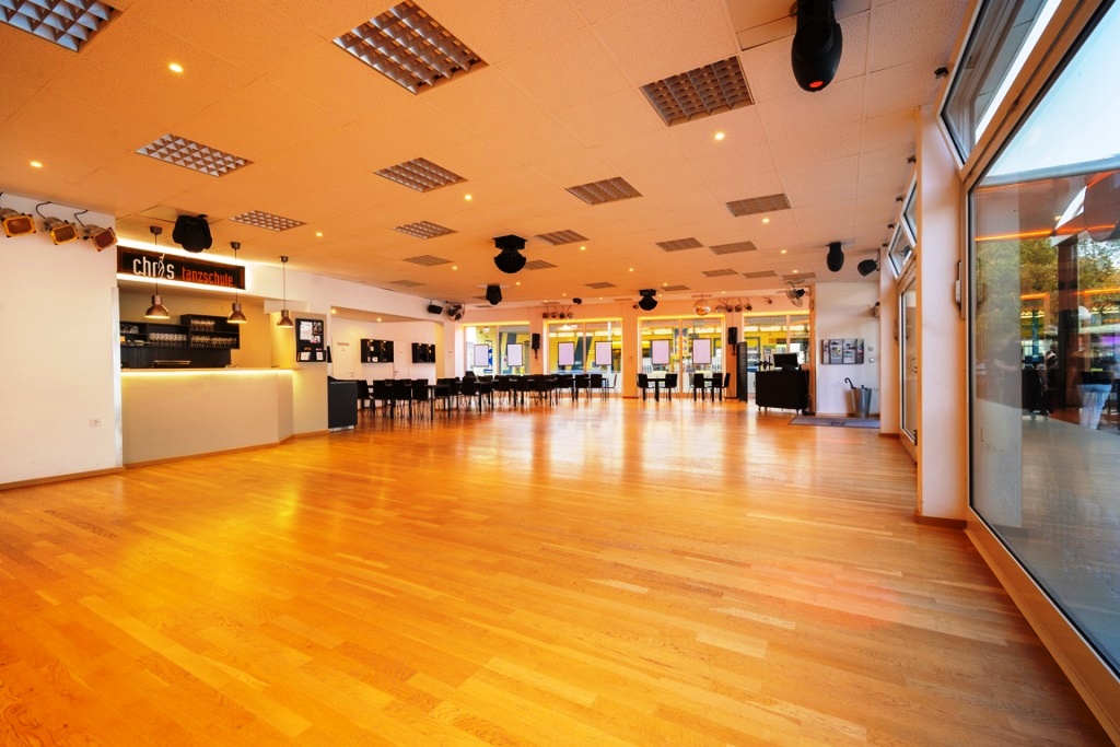 Tanzschule Chris, Gänserndorf, Tanzschule