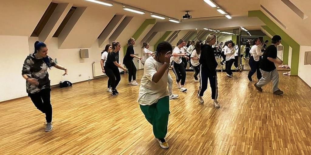DANCE Fürstenfeld, Fürstenfeld, Tanzschule