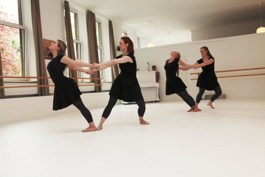Dancingbridge Moderner Tanz u Ausdruckstanz, St. Pölten, Tanzschule