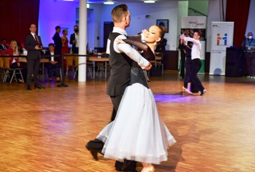 Burgi Gschwend – Mobile Tanzschule, Graz, Tanzschule